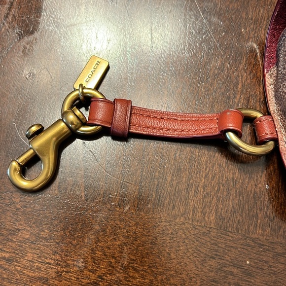 Sunglass Case Bag Charm In Signature Canvas - Picture 6 of 7